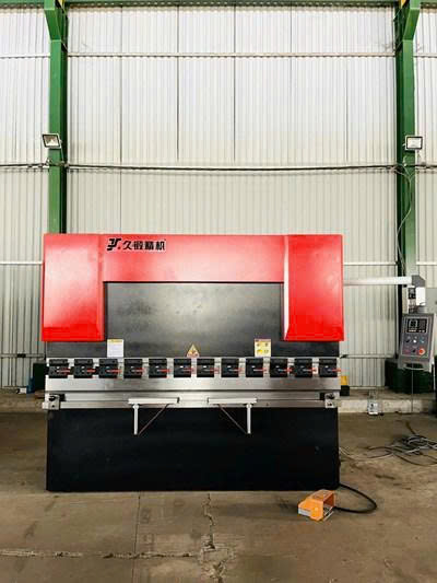 Máy chấn NC 63T2500 - ảnh 1