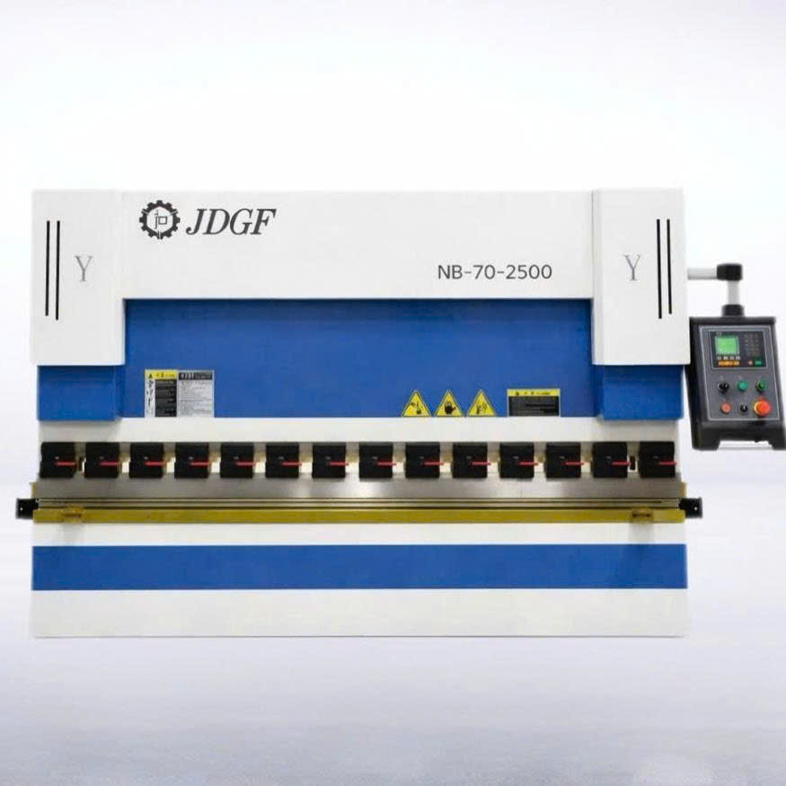 Máy chấn NC 70T2500 - ảnh 1