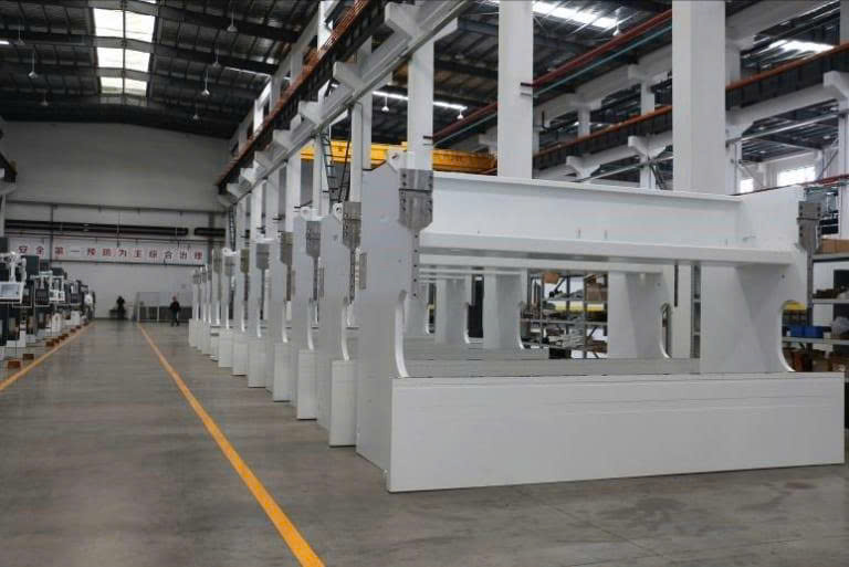 Máy chấn tôn thủy lực 200 tấn – PBC 220T/3200 - ảnh 6