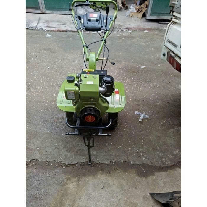 Máy xới đất Trâu Vàng chạy dầu có chuyển hướng IN173 công suất 5.5HP