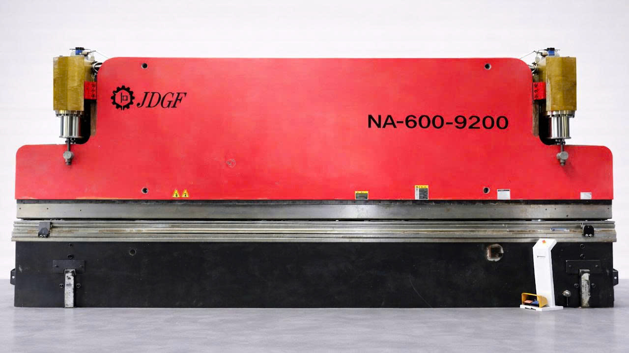 Máy chấn CNC 600T-9200
